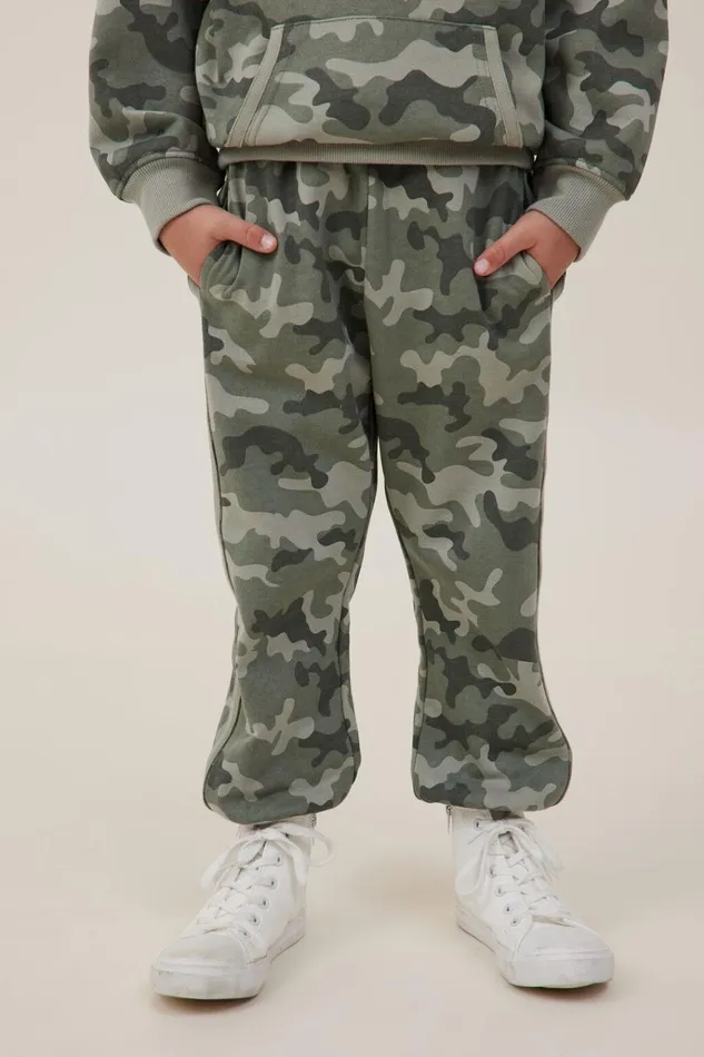 Boys Sweatshirts and Sweatpants Cotton On Marco Trackpant Camo