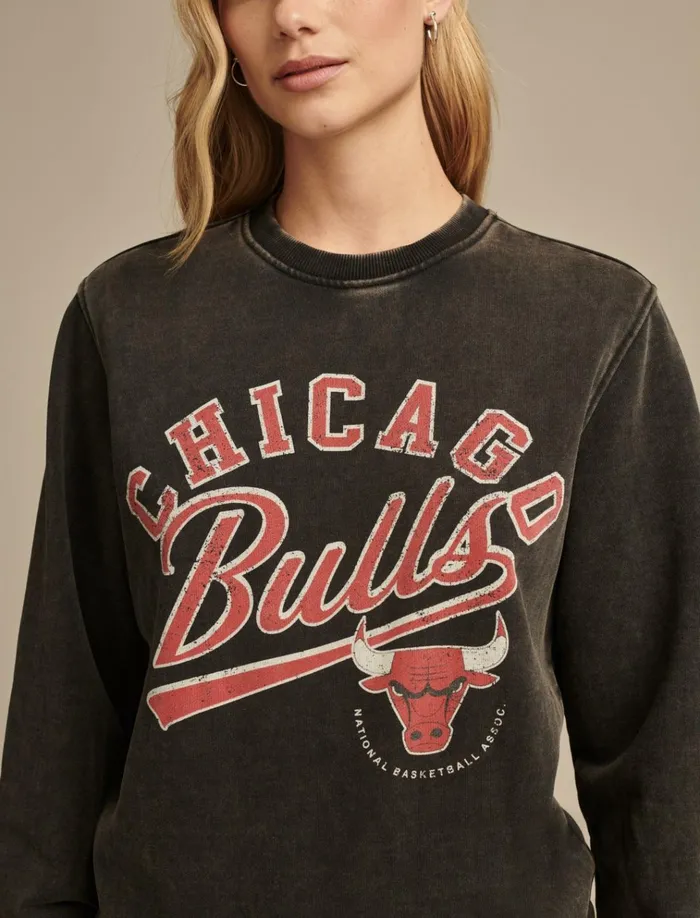 Bulls Crew Neck Sweatshirt 001 Black Women Lucky Brand Sweaters and Sweatshirts