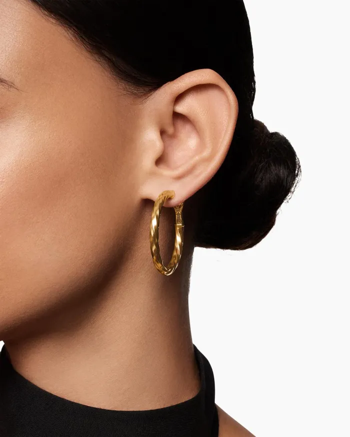 Cable Edge Hoop Earrings In 18K Yellow Gold 15in Women David Yurman Hoop Cable Edge Hoop Earrings In 18K Yellow Gold 15in Women David Yurman Hoop