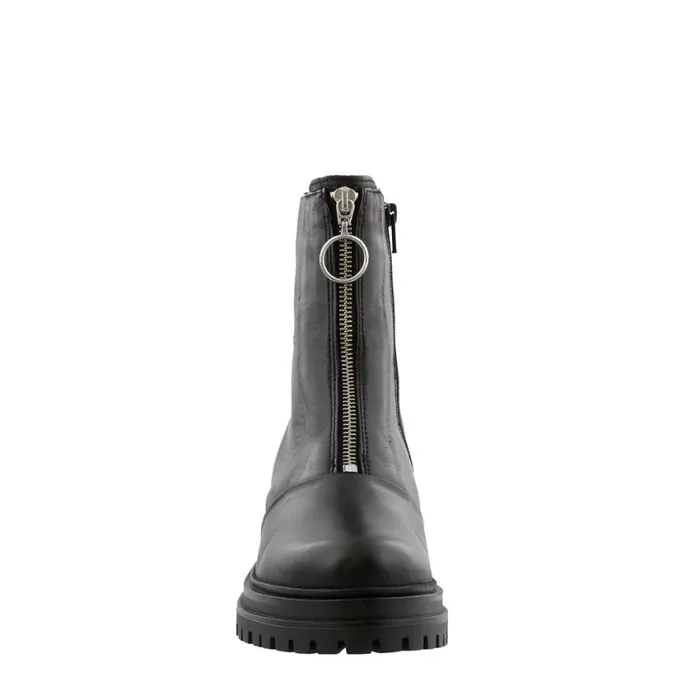 Carl Scarpa Savita Black Leather ZipUp Ankle Boots Women Leather Ankle Boots