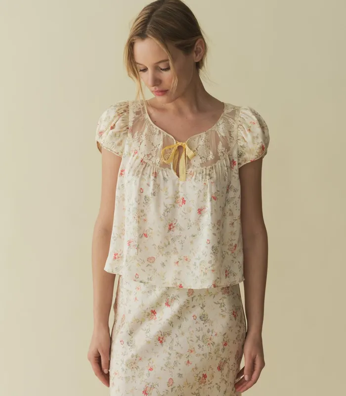 DEN Tops Women Camri Top Flowering Meadow