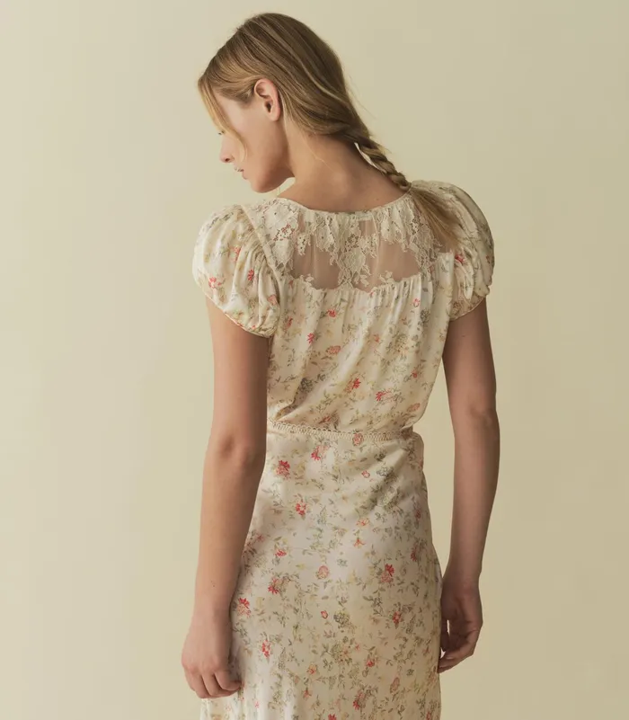 DEN Tops Women Camri Top Flowering Meadow DEN Tops Women Camri Top Flowering Meadow