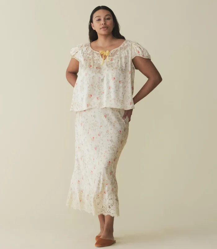 DEN Tops Women Camri Top Flowering Meadow DEN Tops Women Camri Top Flowering Meadow