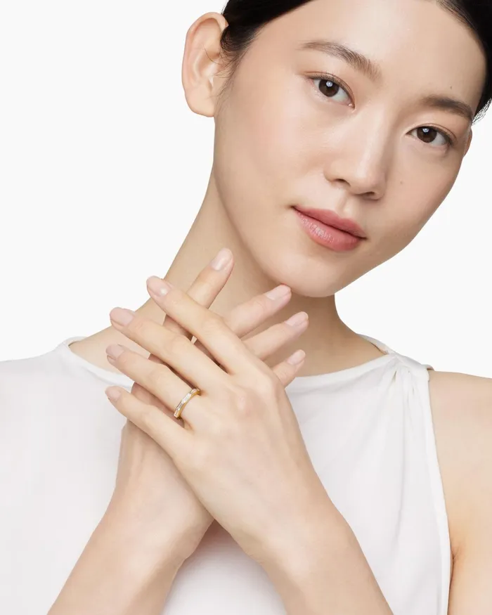 DY Delaunay Band Ring In 18K Yellow Gold With Baguette Diamonds 32mm Women David Yurman Band DY Delaunay Band Ring In 18K Yellow Gold With Baguette Diamonds 32mm Women David Yurman Band