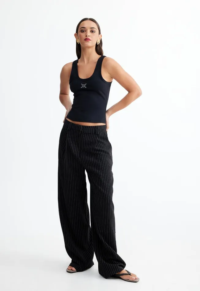 Lioness Fashion LEO PANT Onyx Pinstripe Women Pants Lioness Fashion LEO PANT Onyx Pinstripe Women Pants