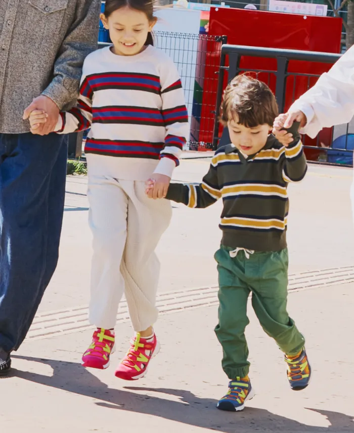 Little Kids039 Motozoa Vintage IndigoScarlet Ibis Sandal Kids KEEN Little Kids Little Kids039 Motozoa Vintage IndigoScarlet Ibis Sandal Kids KEEN Little Kids