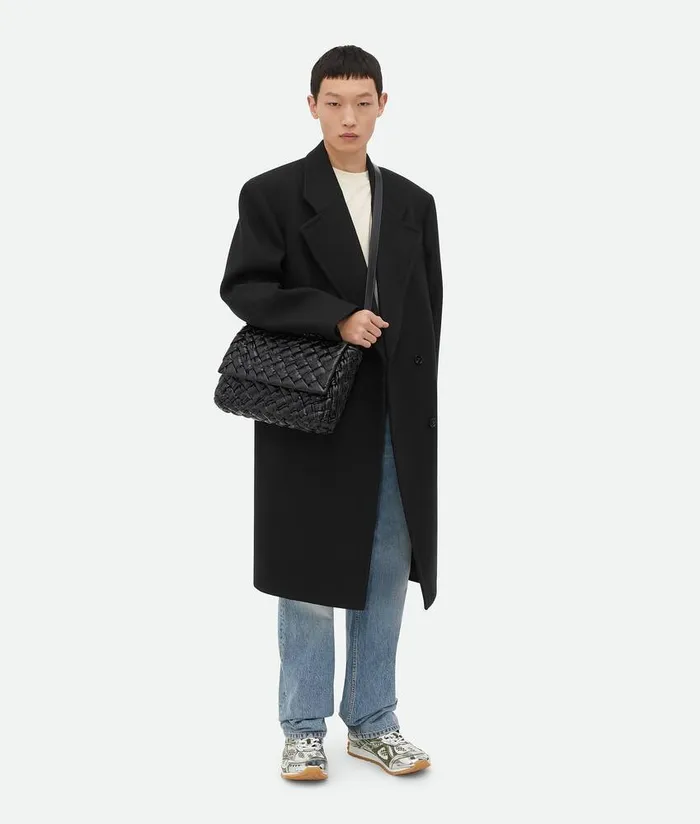 Men Bottega Veneta Crossbody Rumple Messenger Black