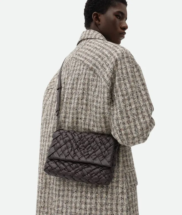 Men Bottega Veneta Crossbody Rumple Messenger Fondant