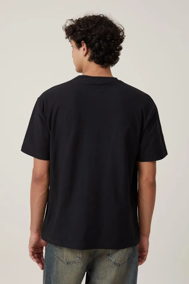Men Tees and Tanks Cotton On Premium Loose Fit Music TShirt Lcn Bra Blackdr Dre 8211 The Chronic Men Tees and Tanks Cotton On Premium Loose Fit Music TShirt Lcn Bra Blackdr Dre 8211 The Chronic
