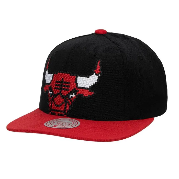 Mitchell and Ness 8 Bit XL Snapback HWC Chicago Bulls Men Hats and Headwear