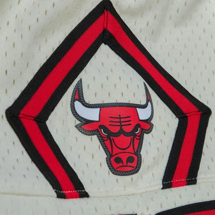 Mitchell and Ness Cream Unisex Jump Shot Shorts Chicago Bulls 199798 MenWomen Shorts