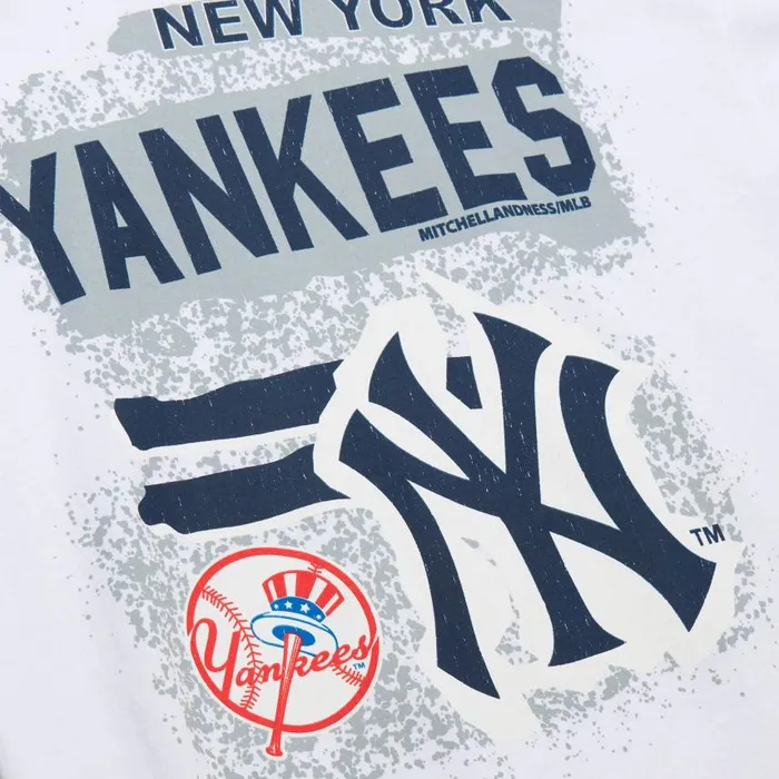 Mitchell and Ness Destination Leisure SS Graphic Tee New York Yankees Men TShirts and Tops Mitchell and Ness Destination Leisure SS Graphic Tee New York Yankees Men TShirts and Tops