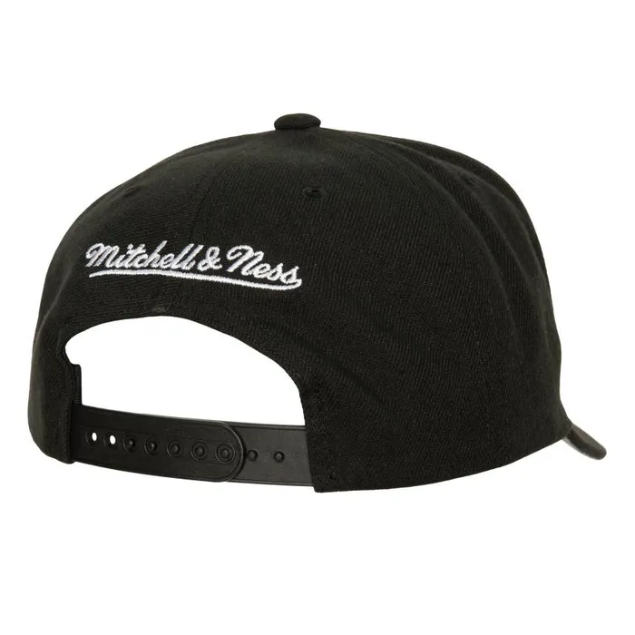 Mitchell and Ness Icon Grail Pro Snapback Vntg Philadelphia Flyers Men Hats and Headwear Mitchell and Ness Icon Grail Pro Snapback Vntg Philadelphia Flyers Men Hats and Headwear