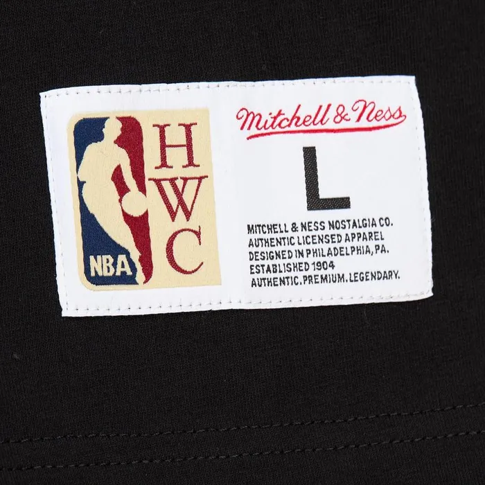 Mitchell and Ness Jacquard Ringer SS Tee Vintage Logo Chicago Bulls Men TShirts and Tops Mitchell and Ness Jacquard Ringer SS Tee Vintage Logo Chicago Bulls Men TShirts and Tops