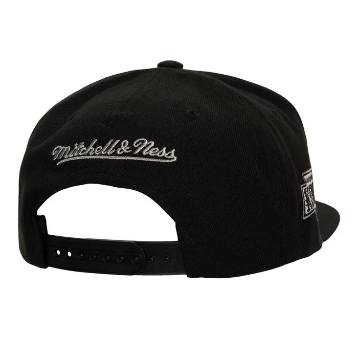 Mitchell and Ness Retro Sport Snapback Vntg Los Angeles Kings Men Hats and Headwear Mitchell and Ness Retro Sport Snapback Vntg Los Angeles Kings Men Hats and Headwear