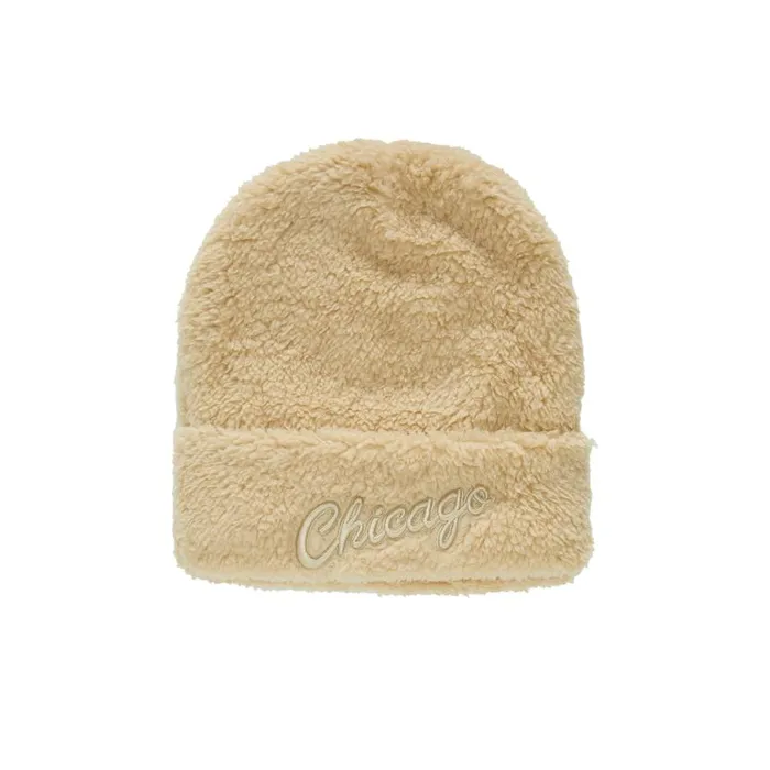 Mitchell and Ness Sherpa Knit HWC Chicago Bulls Men Hats and Headwear