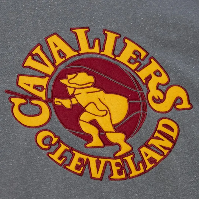 Mitchell and Ness Snow Washed Fleece Crew Cleveland Cavaliers Men Hoodies and Sweatshirts Mitchell and Ness Snow Washed Fleece Crew Cleveland Cavaliers Men Hoodies and Sweatshirts