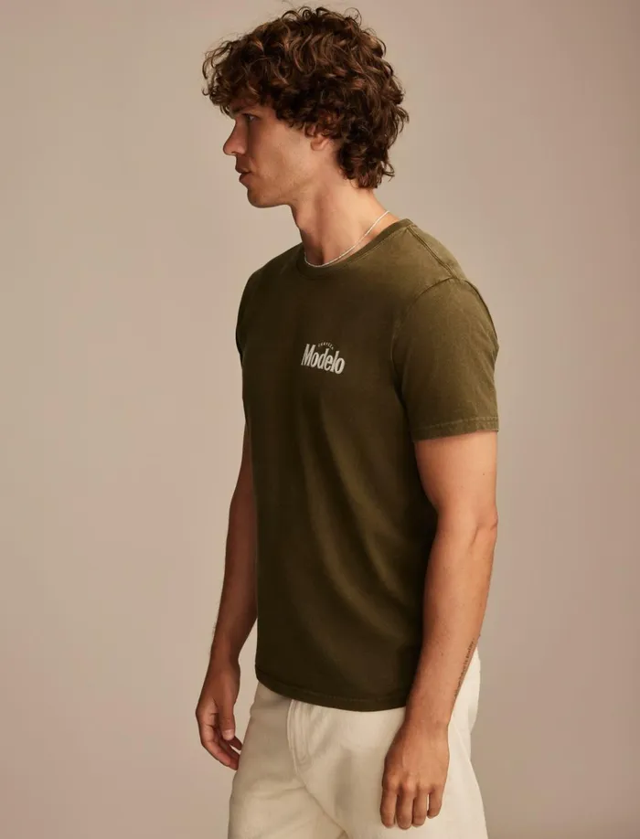 Modelo Bottle Olive Night Men Lucky Brand Graphic Tees