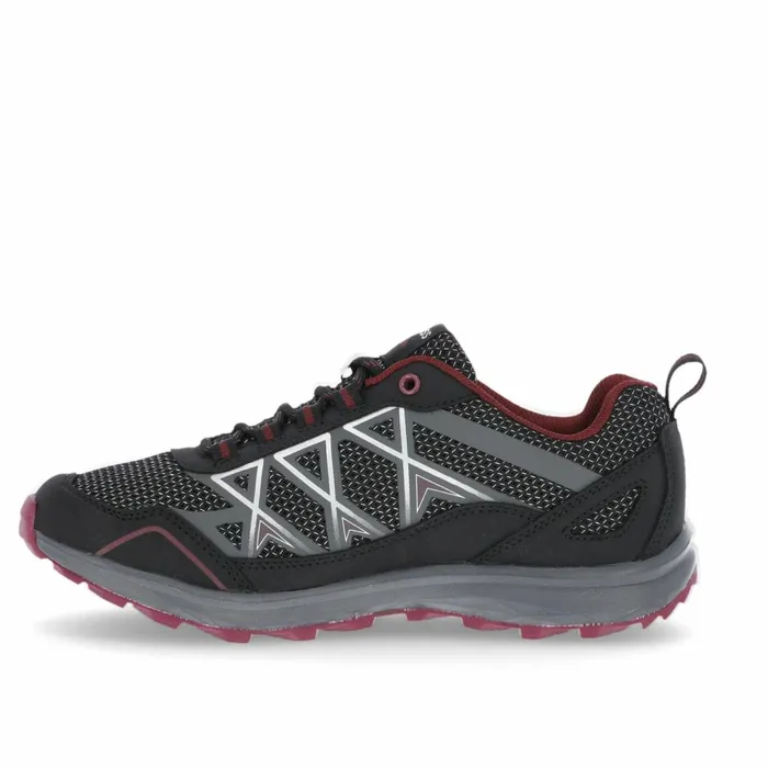 Paya Lightweight Trainers Berry Women Trespass Trainers