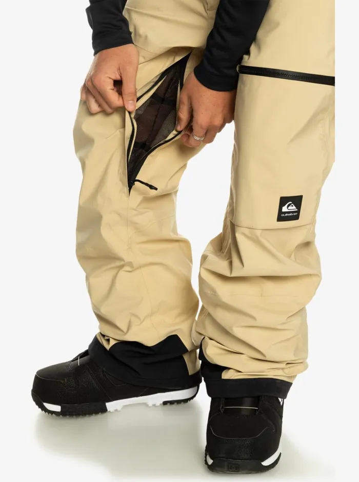 Quiksilver Altostratus Street Shell 2L GORETEX Snow Bib Pants Pale Khaki Mens Snow Pants Quiksilver Altostratus Street Shell 2L GORETEX Snow Bib Pants Pale Khaki Mens Snow Pants