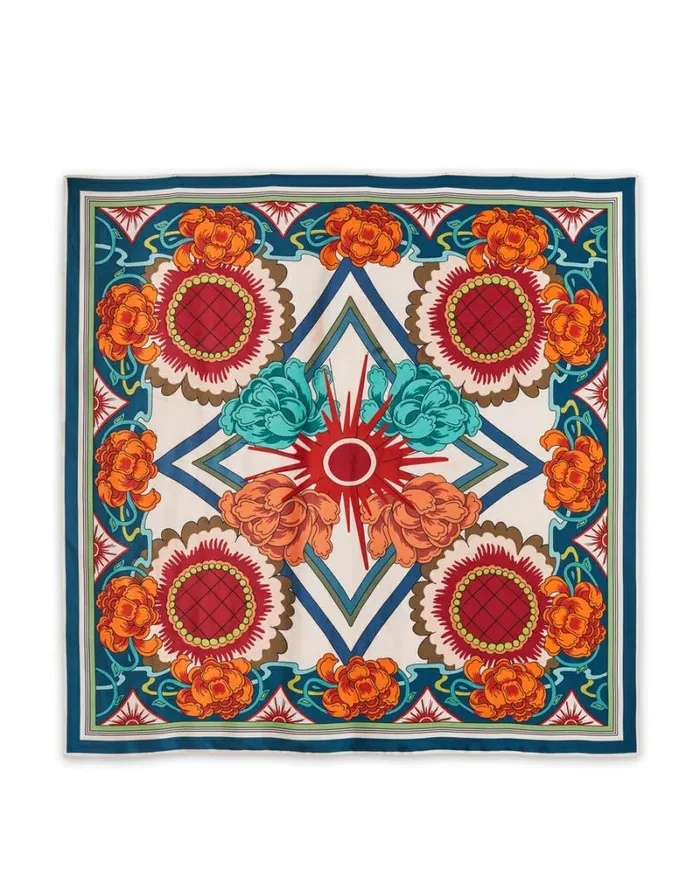 Ready To Wear Foulards and Scarves La Double J Scarf Double 90X90 Taormina Place Ivory Ready To Wear Foulards and Scarves La Double J Scarf Double 90X90 Taormina Place Ivory