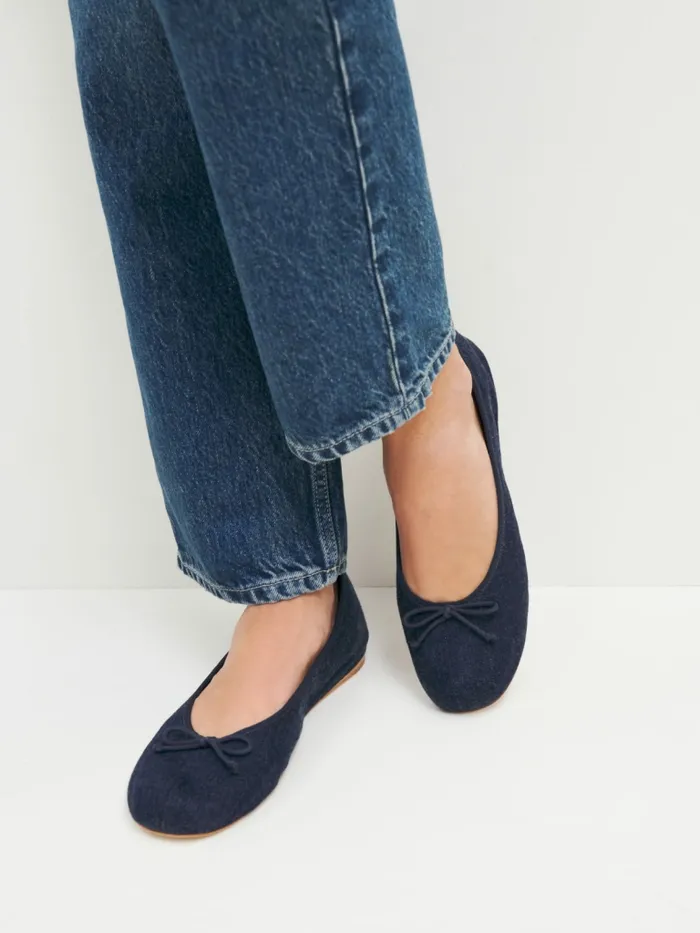 Reformation Flats Apollonia Ballet Flats Dark Denim 8211 Women