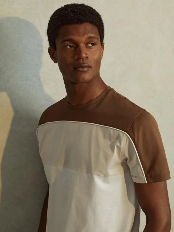 REISS TShirts Men Mercerised Cotton Colourblock Crew Neck TShirt Camel Brownwhite REISS TShirts Men Mercerised Cotton Colourblock Crew Neck TShirt Camel Brownwhite