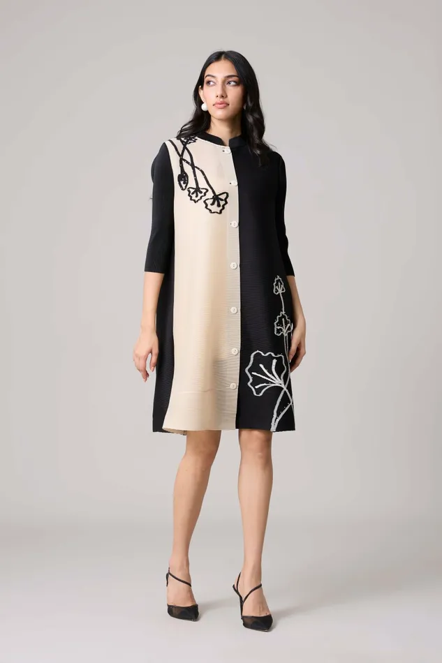 Scarlet Sage Dresses Estele Dress 8211 Black and Sand 8211 Women
