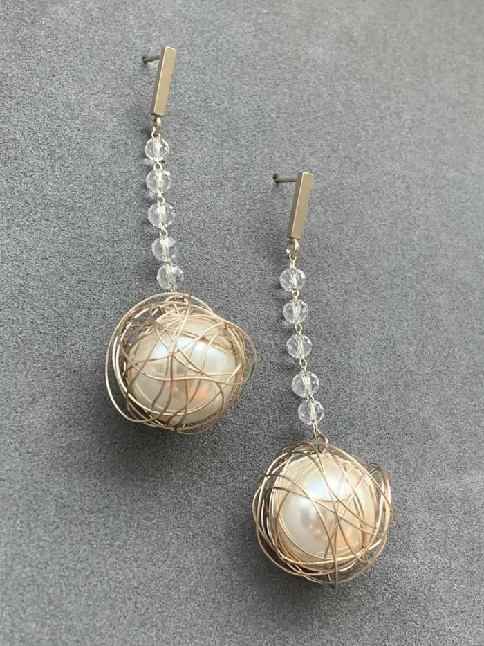 Scarlet Sage Earrings Crystal Chain Wired Pearl Earrings 8211 Matte Champagne Gold 8211 Women