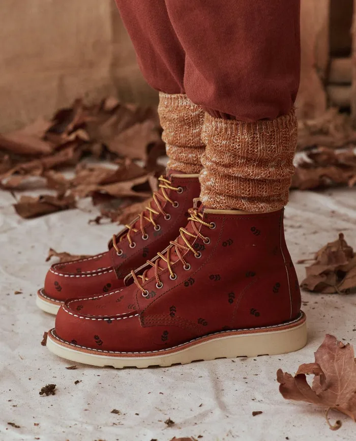Shoes Women The Great The Red Wing Heritage Boot Oro Legacy Embossed Floral Shoes Women The Great The Red Wing Heritage Boot Oro Legacy Embossed Floral