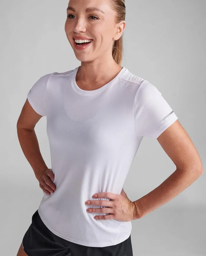 Short Sleeve Womens 2XU Aero Tee Whitesilver Reflective