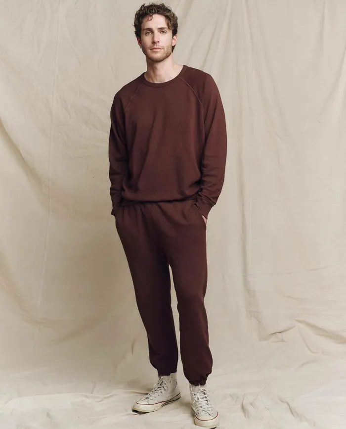 Tees and Sweats Men The Great The Men039s Stadium Sweatpant Toasted Walnut