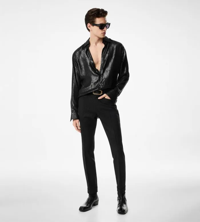TOM FORD Shirts Men SNAKE JACQUARD FLUID FIT SHIRT Black TOM FORD Shirts Men SNAKE JACQUARD FLUID FIT SHIRT Black