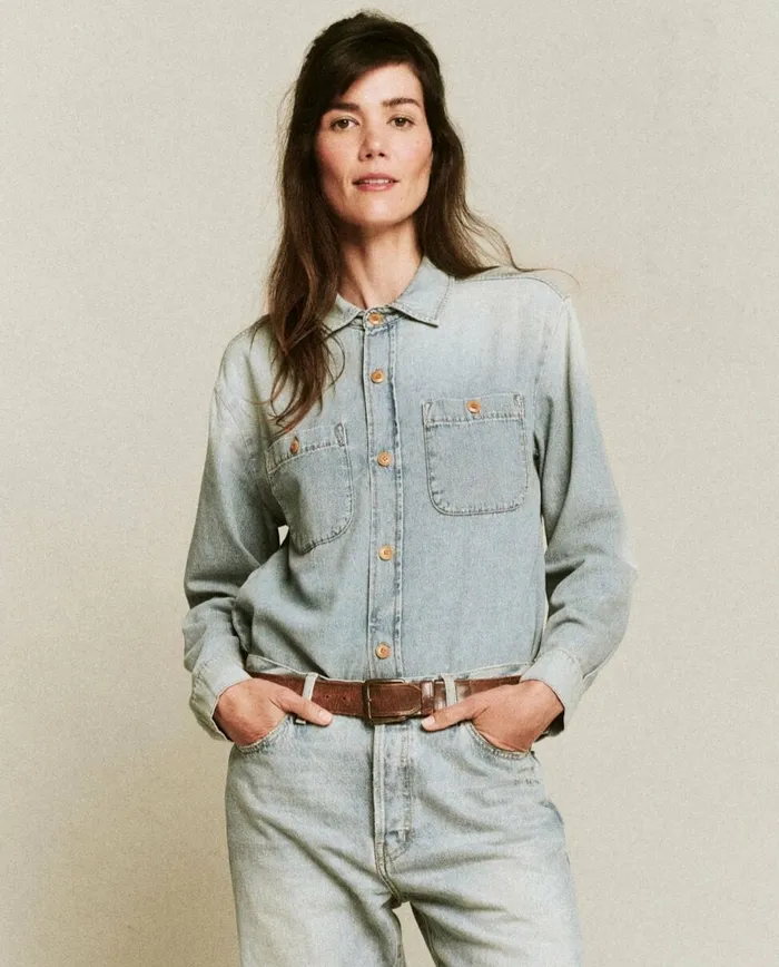Tops Women The Great The Harbor Shirt Asphalt Wash