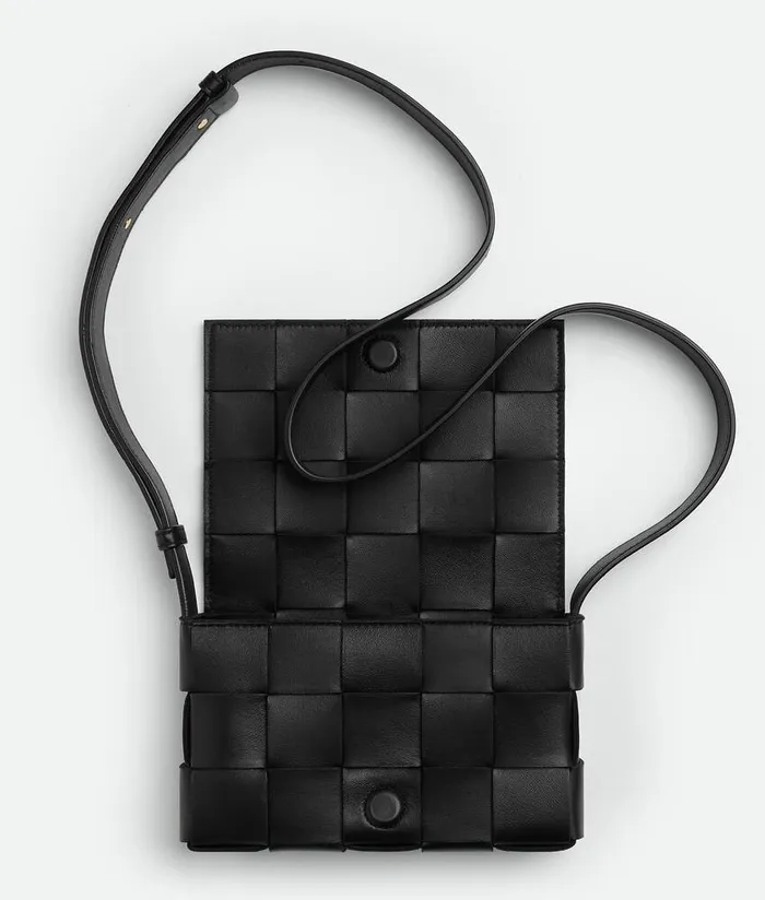 Women Bottega Veneta Crossbody Small Cassette Black