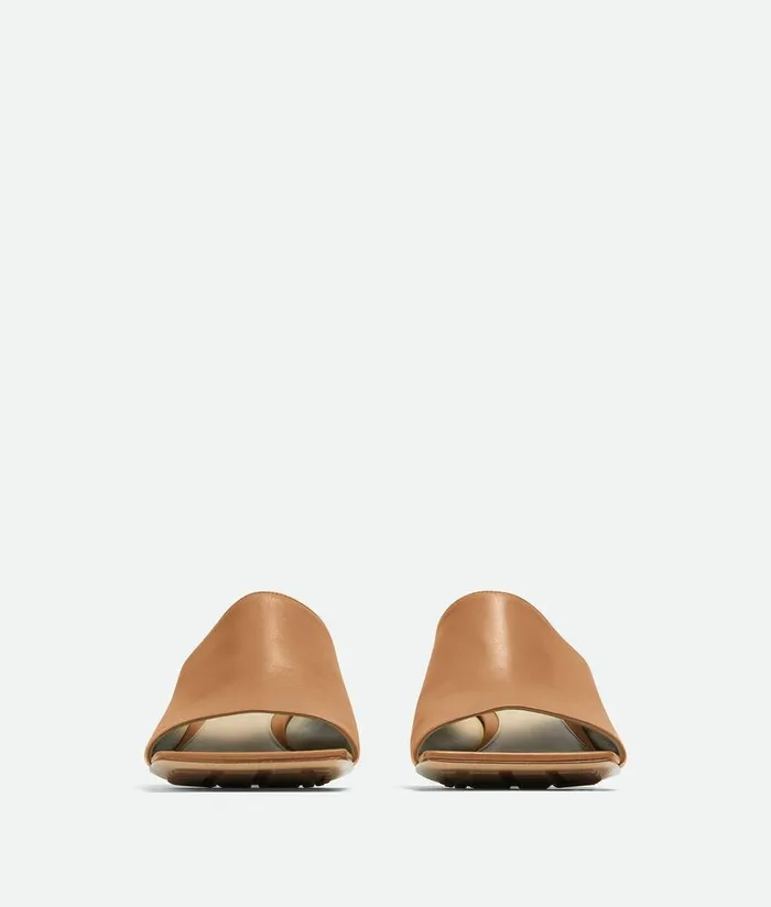Women Bottega Veneta Sandals Stretch Mule Saddle