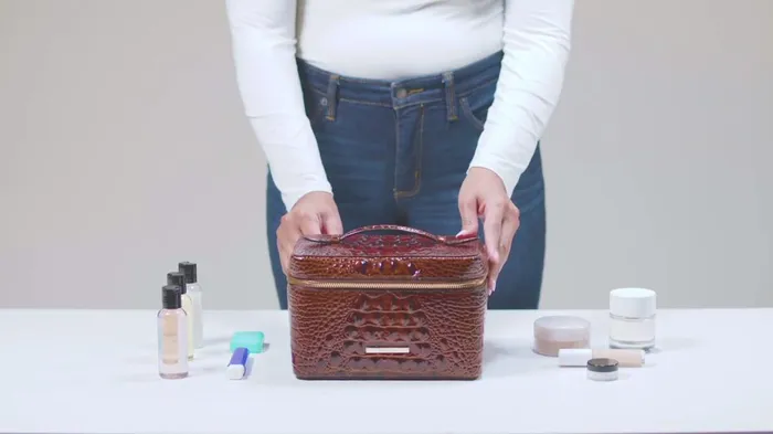 Women Brahmin Cosmetic Cases and Travel Charmaine Daisy Batik Women Brahmin Cosmetic Cases and Travel Charmaine Daisy Batik
