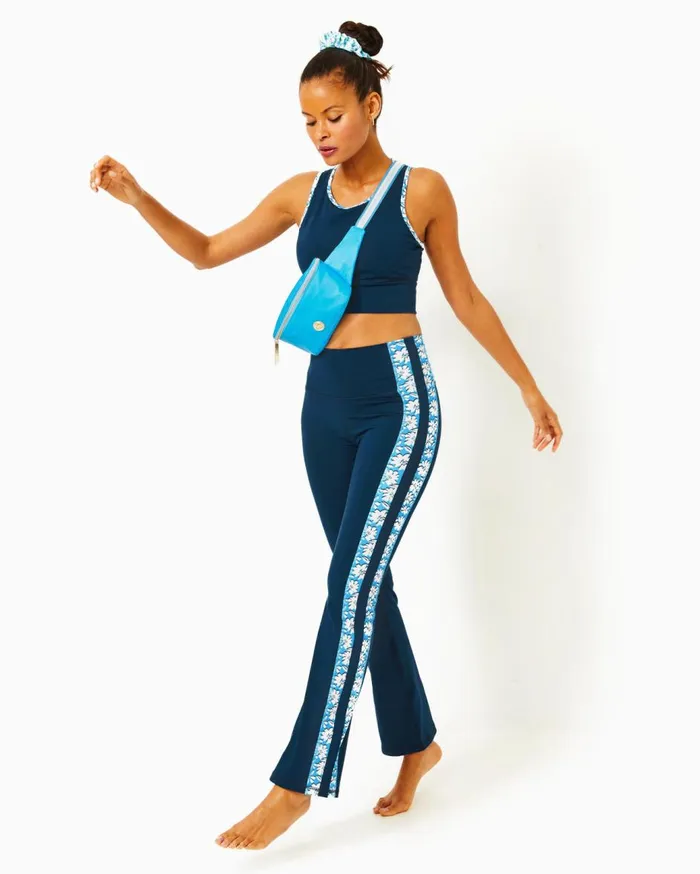 Women Lilly Pulitzer Matching Sets UPF 50 Bentlee Bra Top and Carpe Vita Flare Legging Set Low Tide Navy Women Lilly Pulitzer Matching Sets UPF 50 Bentlee Bra Top and Carpe Vita Flare Legging Set Low Tide Navy