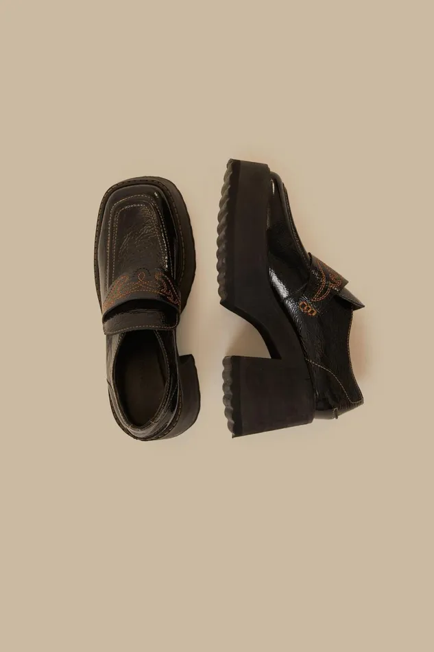 Women Loafers and Mules Farm Rio Black Platform Loafer