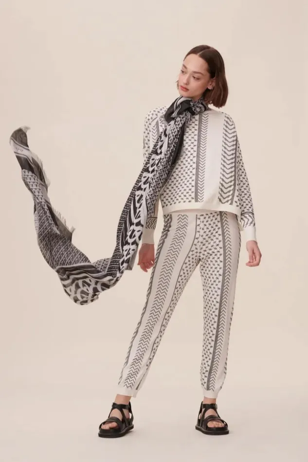 Women Scarfs and Triangles Lala Berlin Scarf Monogram Viscose Mix Blackwhite Women Scarfs and Triangles Lala Berlin Scarf Monogram Viscose Mix Blackwhite
