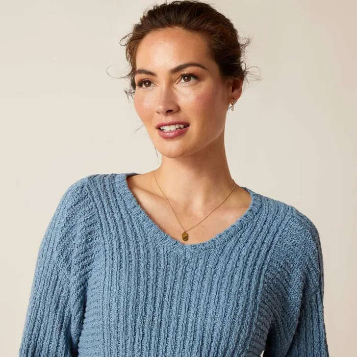 Women Sweaters and Cardigans Ariat Daneway Sweater Blue Shadow Women Sweaters and Cardigans Ariat Daneway Sweater Blue Shadow
