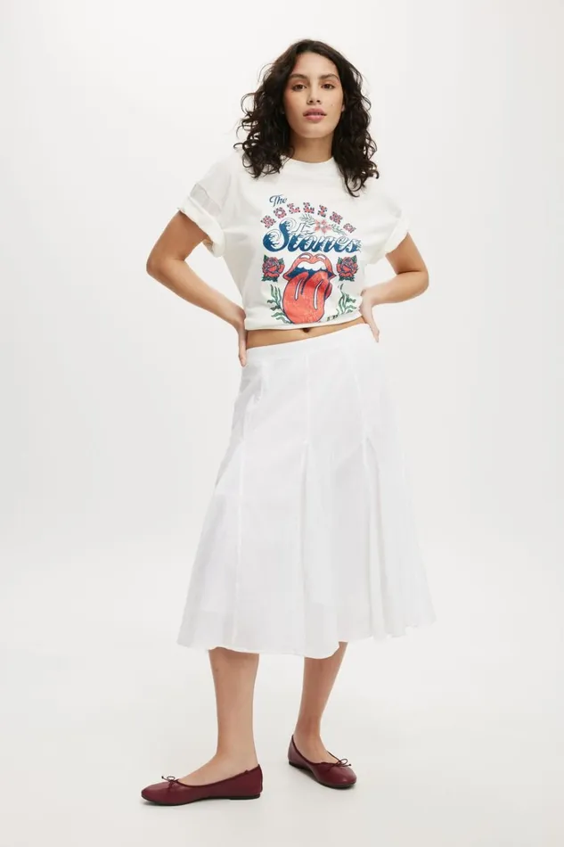 Women Tops Cotton On The Lcn Boxy Graphic Tee Lcn Bra Rolling Stones Tongue Flowersvw Women Tops Cotton On The Lcn Boxy Graphic Tee Lcn Bra Rolling Stones Tongue Flowersvw